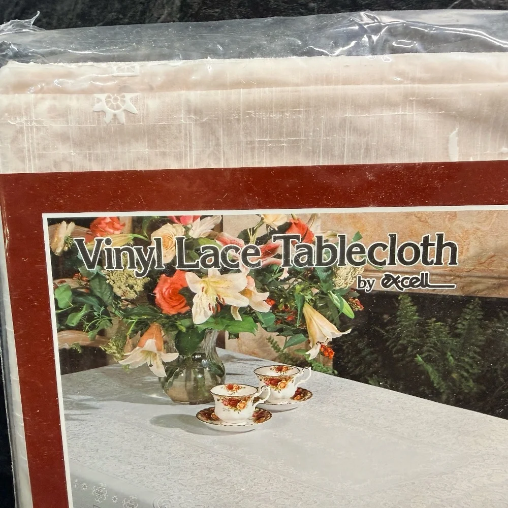 EX-CELL HOME FASHIONS, Inc. Vinyl Lace Tablecloth 60” x 90” White